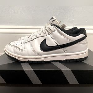 Nike Dunk Low Women's 6